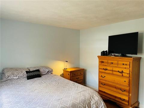 90 Flagg Ave, Warwick, RI 02886 photo 9