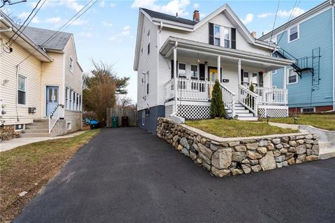 26 Napoleon St, Woonsocket, RI 02895 photo 2