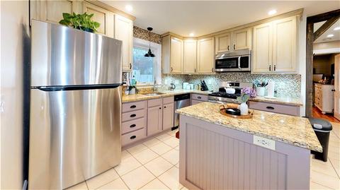 53 Byron Blvd, Warwick, RI 02888 photo 2