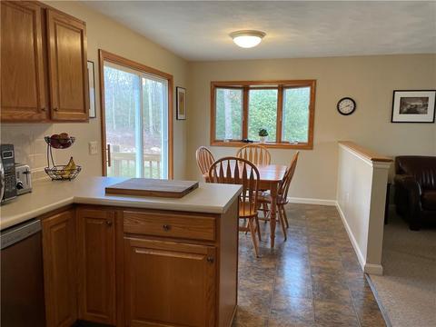 29 Walker Ln, Coventry, RI 02816 photo 9