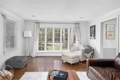 461 Love Ln, Warwick, RI 02886 photo 8