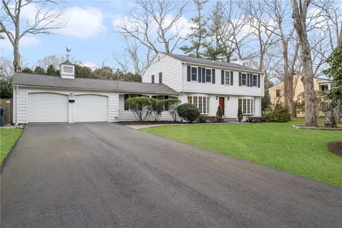 461 Love Ln, Warwick, RI 02886 photo 3