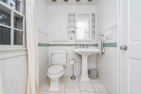 461 Love Ln, Warwick, RI 02886 photo 30