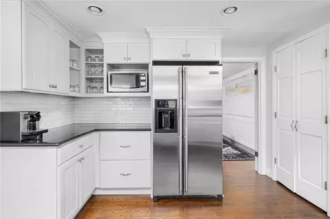461 Love Ln, Warwick, RI 02886 photo 13