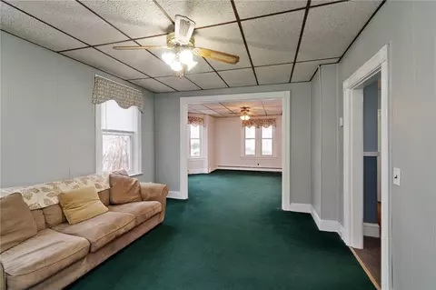27 Andrews St, Woonsocket, RI 02895 photo 7