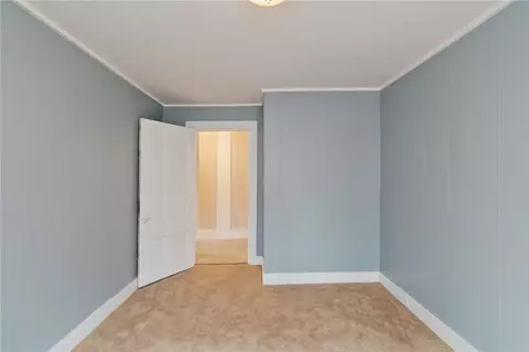 27 Andrews St, Woonsocket, RI 02895 photo 10