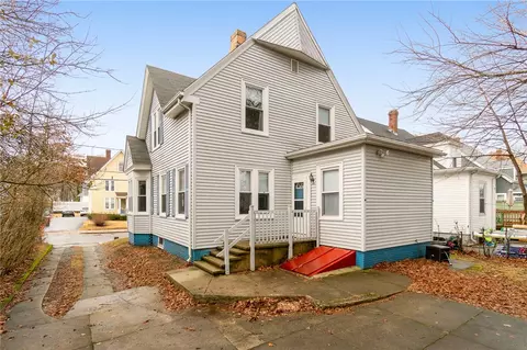 27 Andrews St, Woonsocket, RI 02895 photo 14
