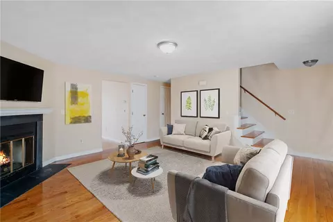 37 Eagle Run #B, East Greenwich, RI 02818 photo 2