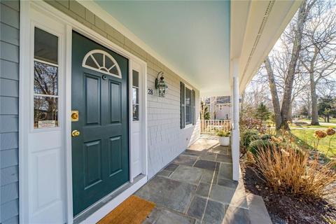 28 Wicklow Rd, Westerly, RI 02891 photo 4