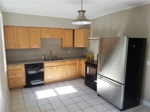 9 Jay St, Westerly, RI 02891 photo 5