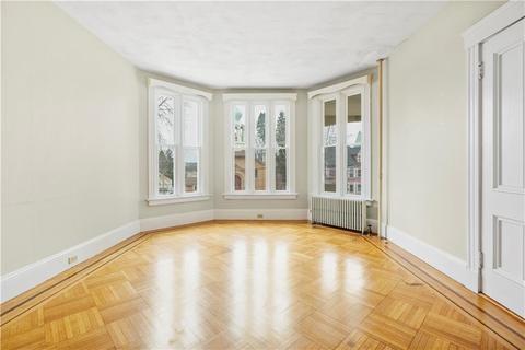 399 Blackstone St, Woonsocket, RI 02895 photo 5