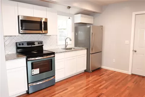 22 Langley St, Warwick, RI 02886 photo 3