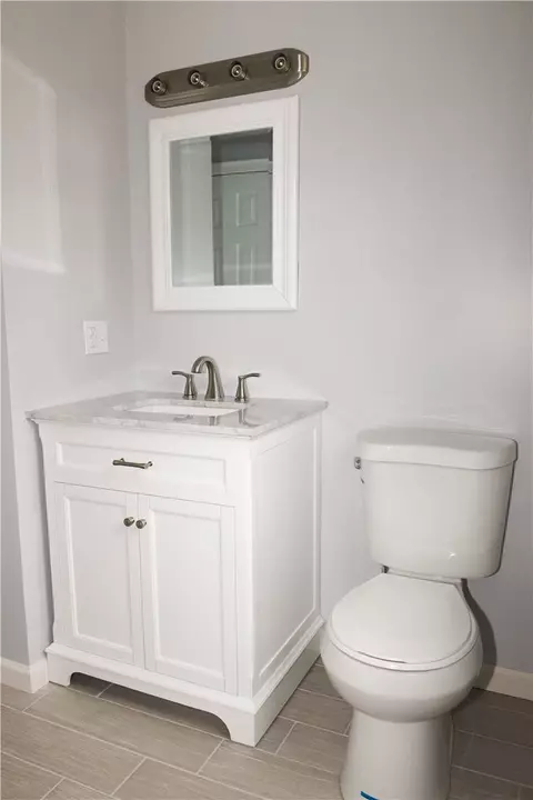 22 Langley St, Warwick, RI 02886 photo 9