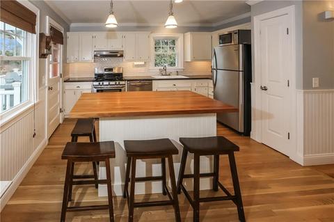 7 Lee St, Westerly, RI 02891 photo 5