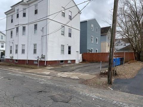 32 Pendleton St, Cranston, RI 02920 photo 6