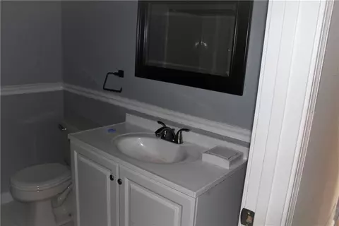 27 Sisson Rd, Coventry, RI 02827 photo 8