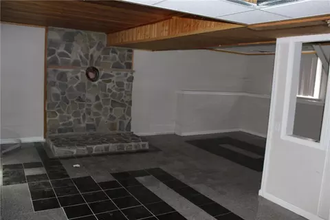 27 Sisson Rd, Coventry, RI 02827 photo 9