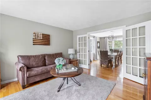 11 Pasco Cir, Warwick, RI 02886 photo 5