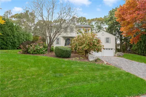 11 Pasco Cir, Warwick, RI 02886 photo 1