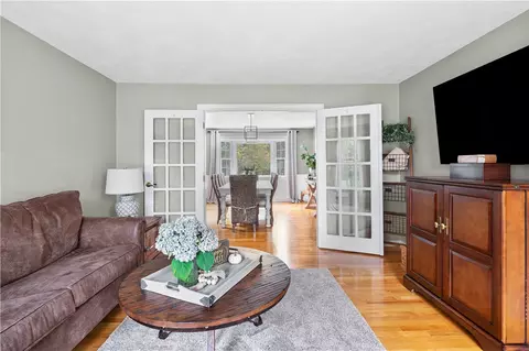 11 Pasco Cir, Warwick, RI 02886 photo 4