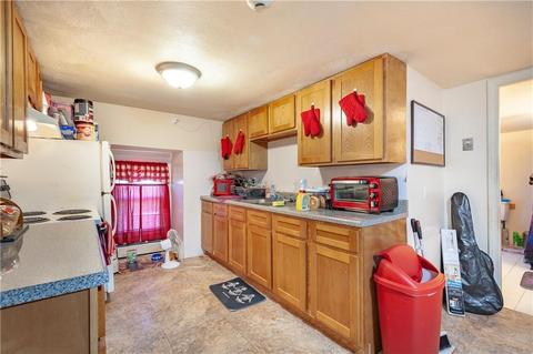 129 Spring St, Woonsocket, RI 02895 photo 10