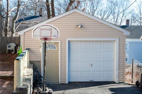 129 Spring St, Woonsocket, RI 02895 photo 6