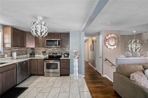 328 Orchard St, Woonsocket, RI 02895 photo 4