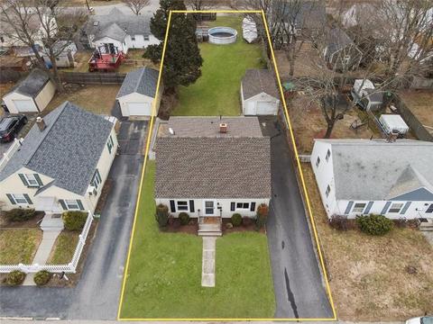 46 Barber Ave, Warwick, RI 02886 photo 4