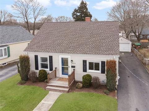 46 Barber Ave, Warwick, RI 02886 photo 1