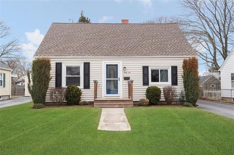 46 Barber Ave, Warwick, RI 02886 photo 2