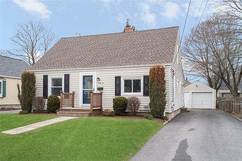 46 Barber Ave, Warwick, RI 02886 photo 3