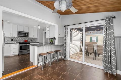 46 Barber Ave, Warwick, RI 02886 photo 20