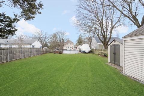 46 Barber Ave, Warwick, RI 02886 photo 9