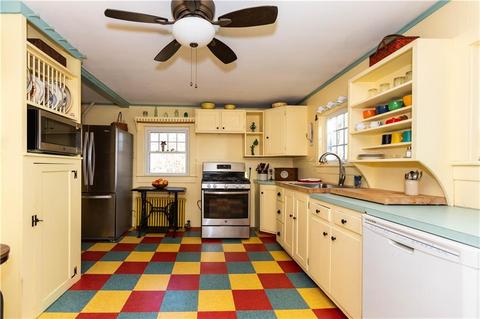 600 Lapham Farm Rd, Mapleville, RI 02839 photo 6