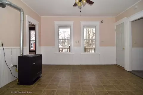 635 Southmain St, Woonsocket, RI 02895 photo 15