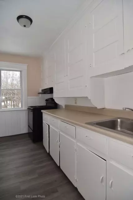 635 Southmain St, Woonsocket, RI 02895 photo 16