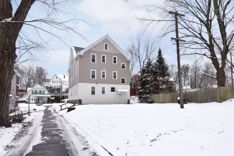 635 Southmain St, Woonsocket, RI 02895 photo 2