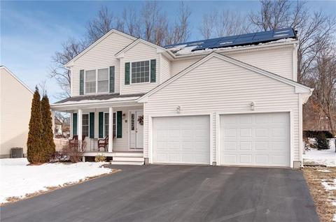 30 Danielle Dr, Woonsocket, RI 02895 photo 2