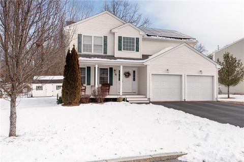 30 Danielle Dr, Woonsocket, RI 02895 photo 3