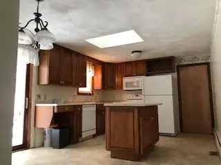 11 Tero Dr, Coventry, RI 02816 photo 2