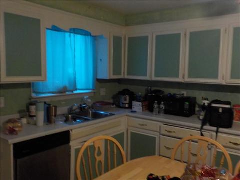 112 Lilac Ave, Woonsocket, RI 02895 photo 2