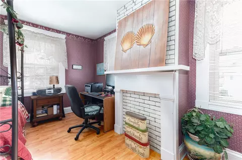45 Ballou St, Woonsocket, RI 02895 photo 10