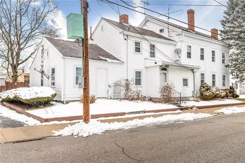 45 Ballou St, Woonsocket, RI 02895 photo 34