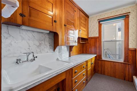 79 Hebert Ave, Woonsocket, RI 02895 photo 12