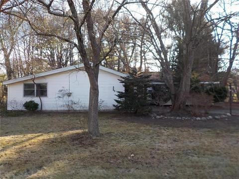 61 Gregory Rd, Framingham, MA 01701 photo 2