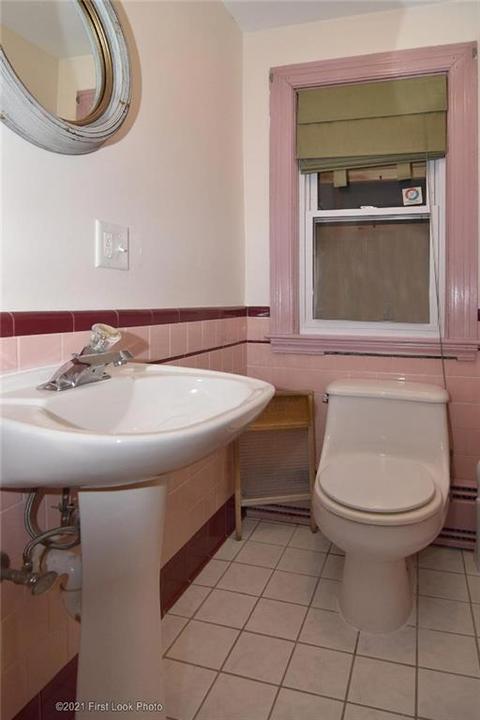 184 Harmony Ct, Warwick, RI 02889 photo 17