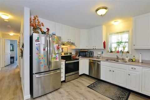 24 W Main Rd, Little Compton, RI 02837 photo 8