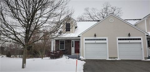 8 Fox Run Rd, Blackstone, MA 01504 photo 1