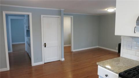 16 Powhatan St, Warwick, RI 02889 photo 3