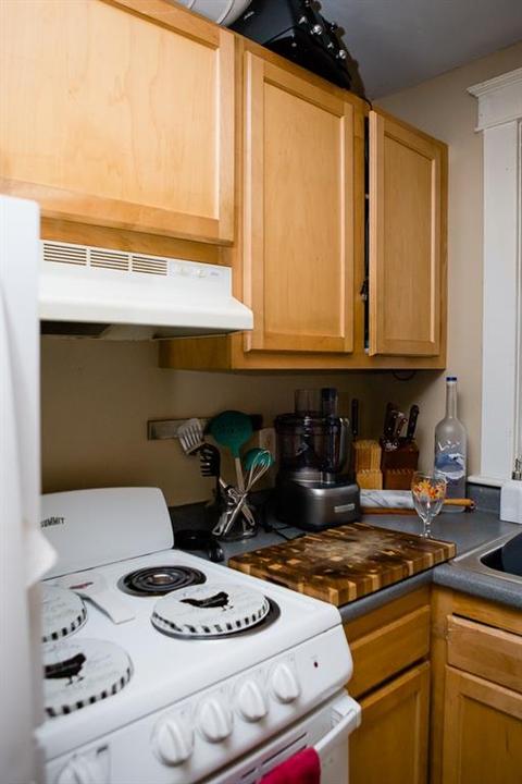 149 Oakside St, Warwick, RI 02889 photo 8